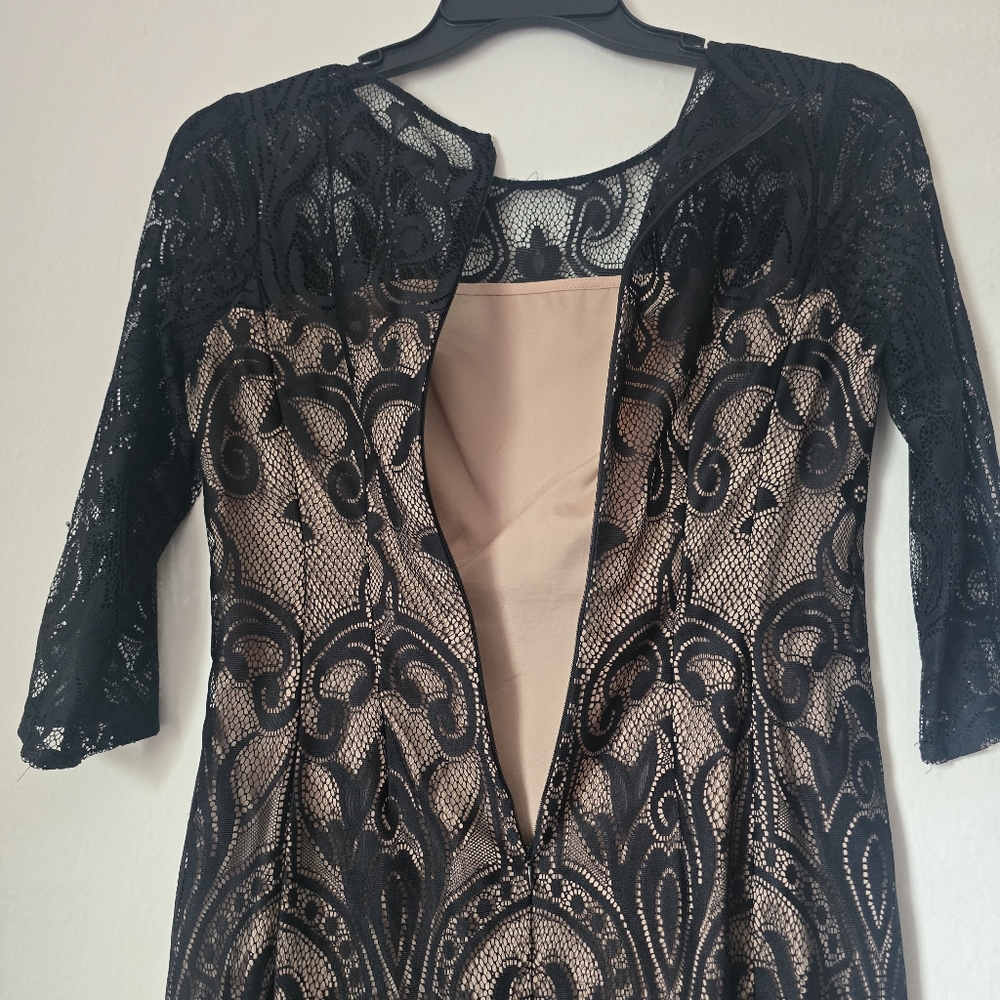 ADRIANNA PAPELL Black Sheath Cocktail Dress with 3/4 Sleeves Used Size 8P - Picture 4 of 11